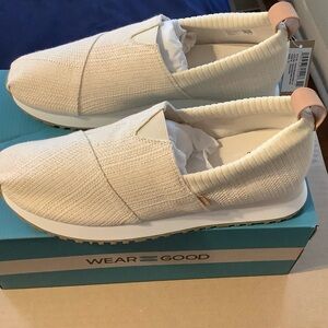 Women's Cream Slip-On Shoes